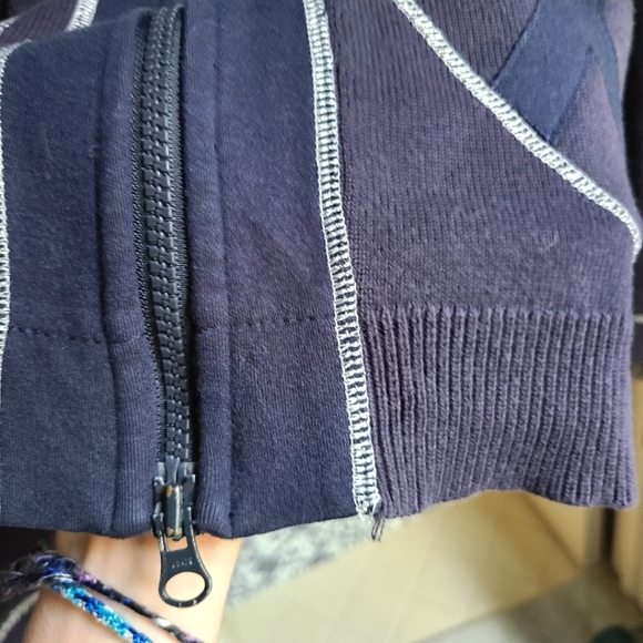 A/X Armani Exchange, Glitter Seams Zip Up Sweater - Picture 6 of 10